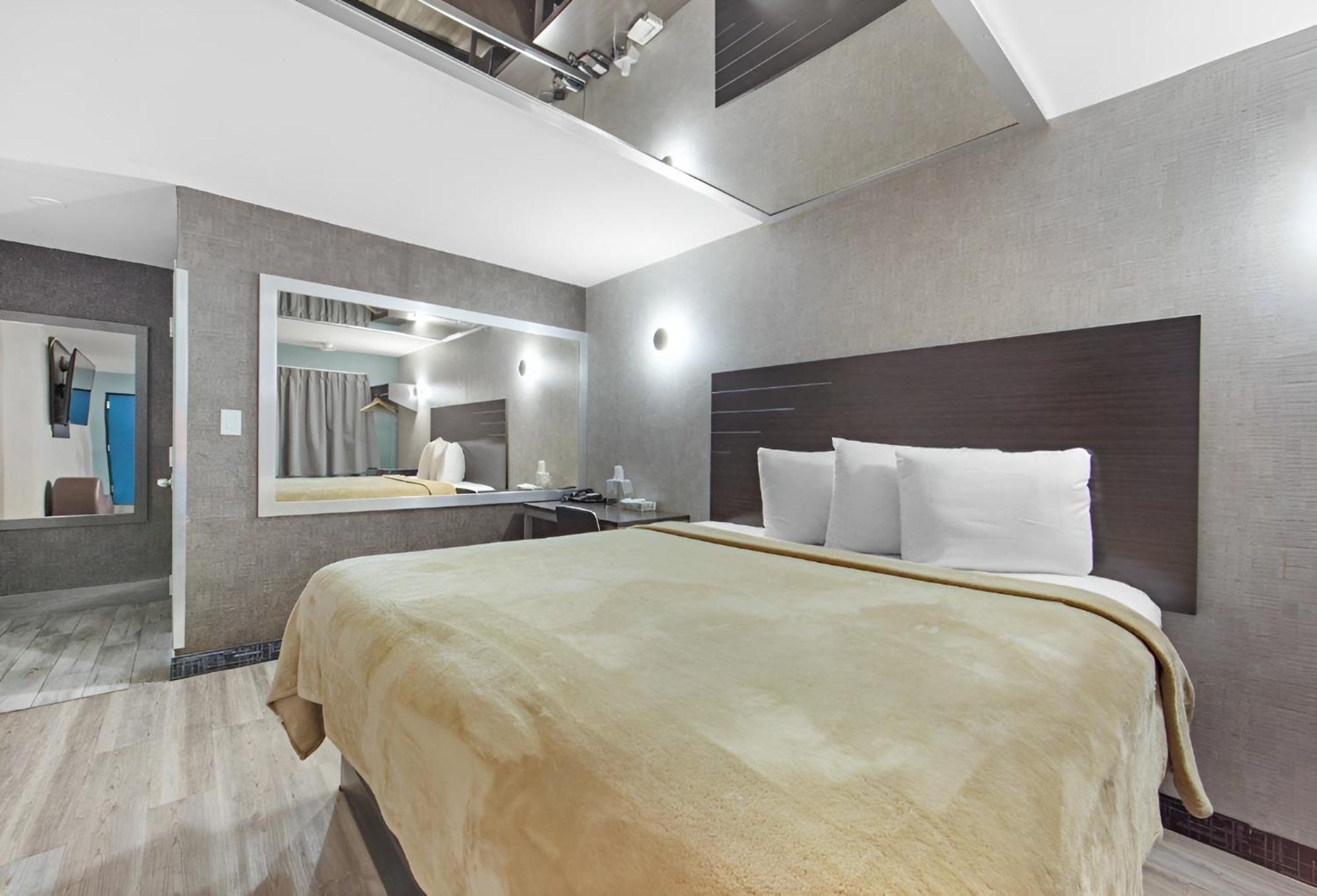 Hotel Opus Bronx Near Bay Plaza Mall 뉴욕 외부 사진
