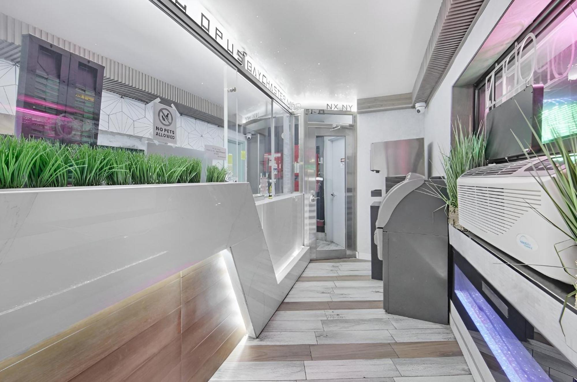 Hotel Opus Bronx Near Bay Plaza Mall 뉴욕 외부 사진