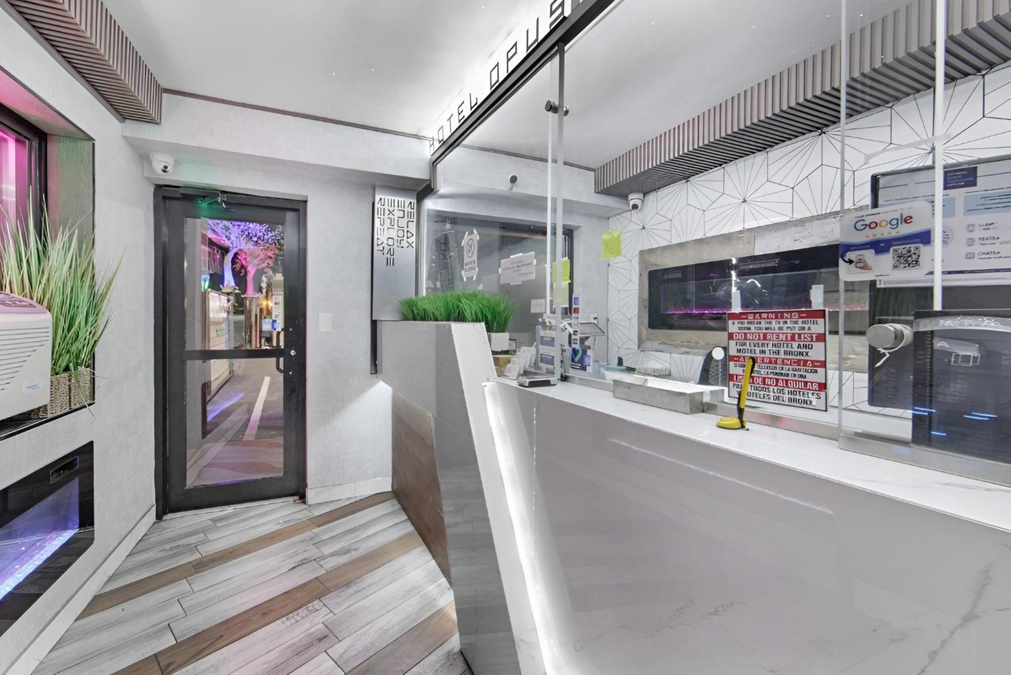Hotel Opus Bronx Near Bay Plaza Mall 뉴욕 외부 사진